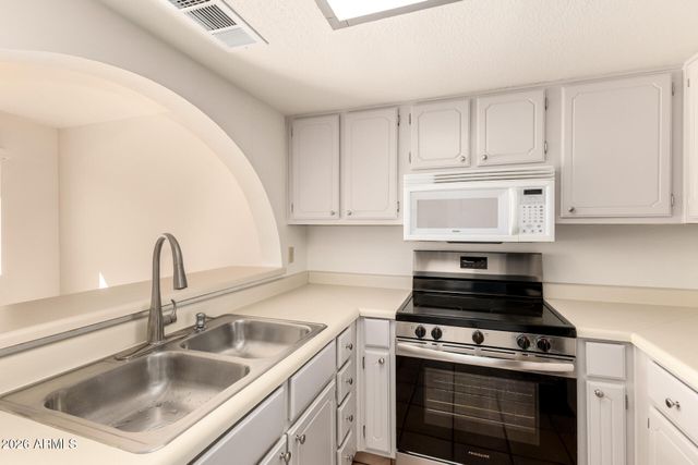 611 W 13TH Street, Tempe, AZ 85281