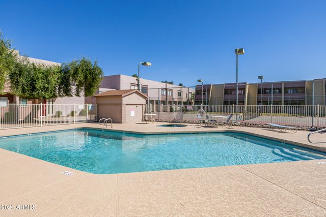 611 W 13TH Street, Tempe, AZ 85281