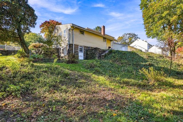 164 Central St, Auburn, MA 01501