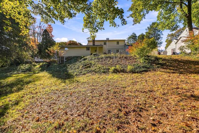 164 Central St, Auburn, MA 01501
