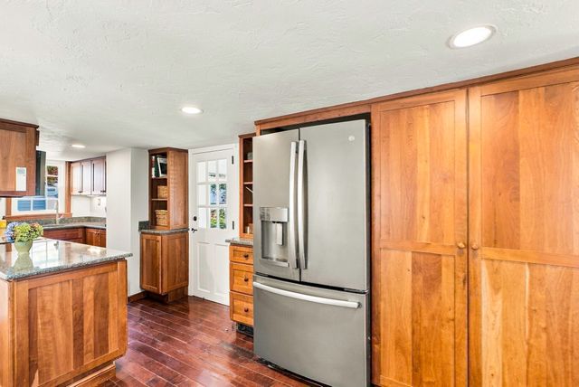 164 Central St, Auburn, MA 01501
