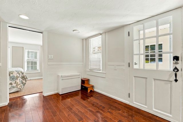 164 Central St, Auburn, MA 01501