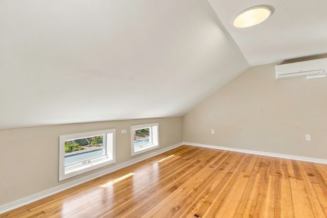 164 Central St, Auburn, MA 01501