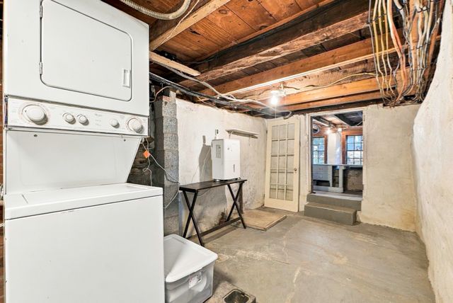 164 Central St, Auburn, MA 01501