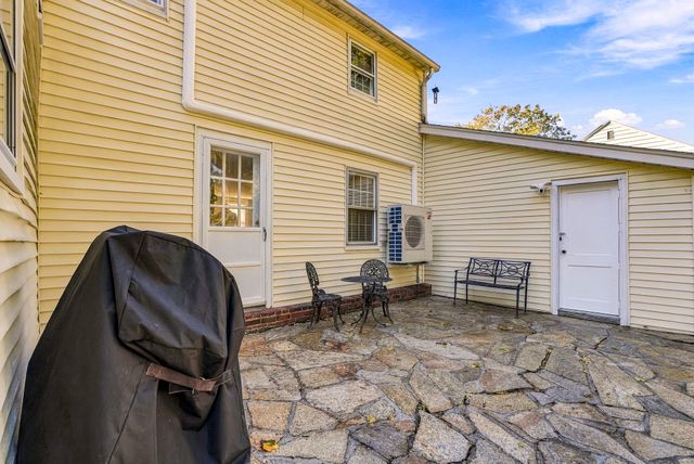 164 Central St, Auburn, MA 01501