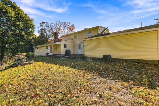 164 Central St, Auburn, MA 01501