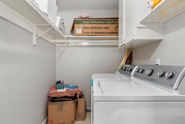 2101 Fountain View Drive 62, Houston, TX 77057