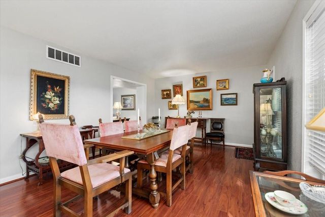 2101 Fountain View Drive 62, Houston, TX 77057