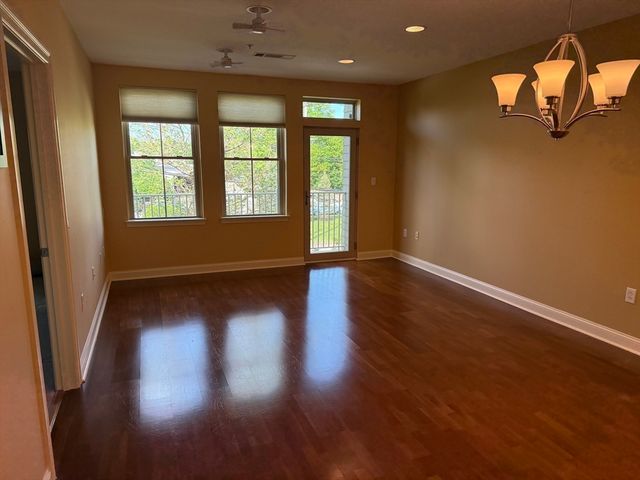 2 Harvest Dr 209, North Andover, MA 01845