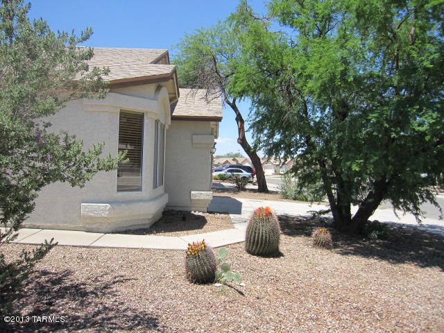 9168 E Rainsage Street, Tucson, AZ 85747