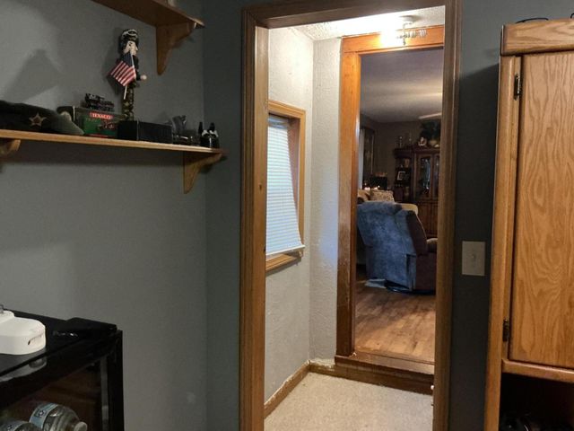 848 Highway 32, Bolivar, MO 65613