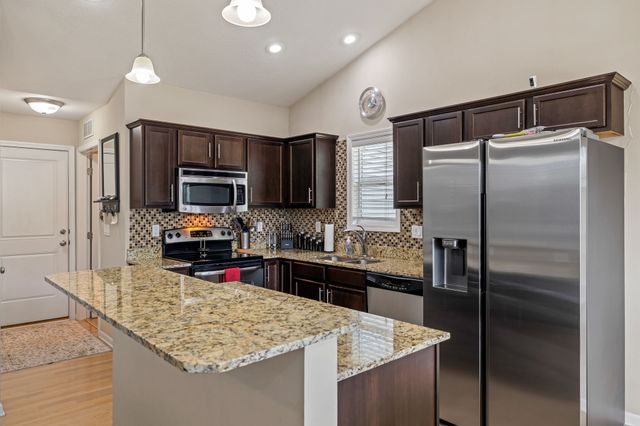 4929 Richmond Avenue, Des Moines, IA 50317