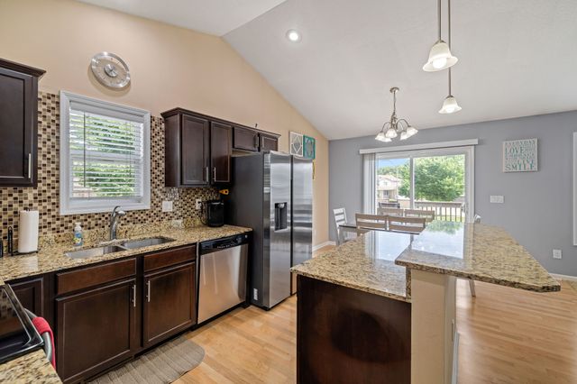 4929 Richmond Avenue, Des Moines, IA 50317