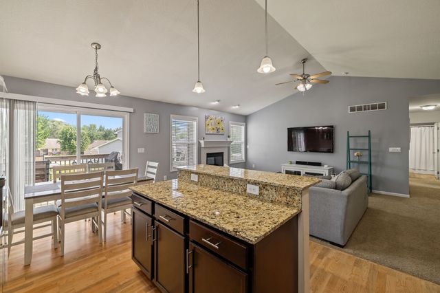 4929 Richmond Avenue, Des Moines, IA 50317