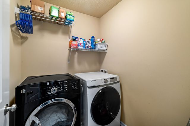 4929 Richmond Avenue, Des Moines, IA 50317