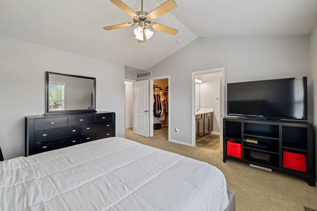 4929 Richmond Avenue, Des Moines, IA 50317