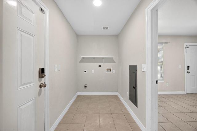 2820 28th Avenue N, Texas City, TX 77590
