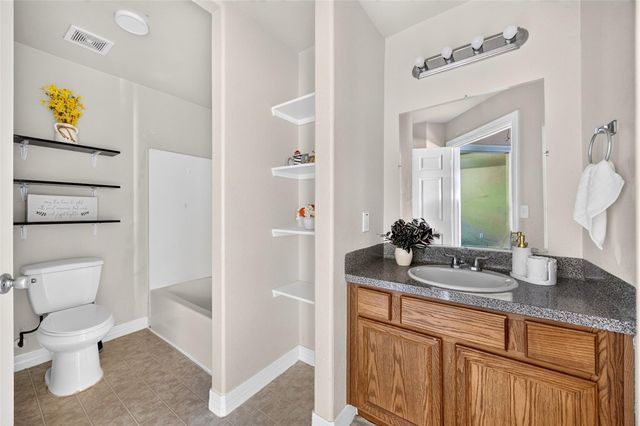 2820 28th Avenue N, Texas City, TX 77590
