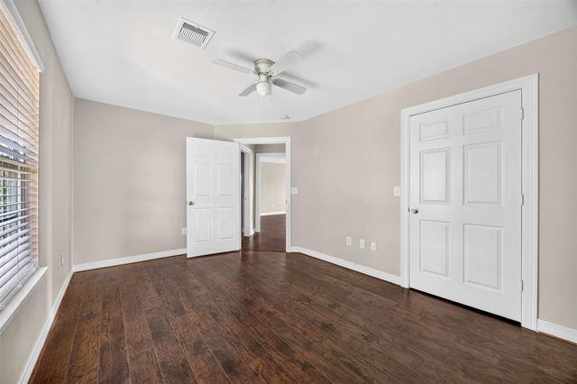 2820 28th Avenue N, Texas City, TX 77590