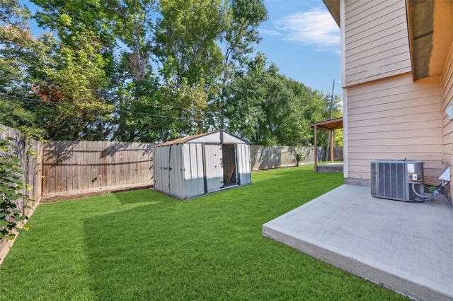 2820 28th Avenue N, Texas City, TX 77590