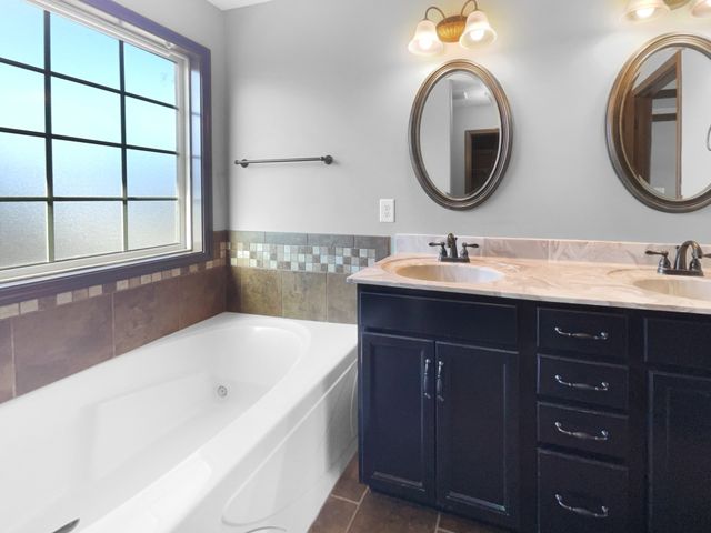 1450 Raven Rd, Clarksville, TN 37042
