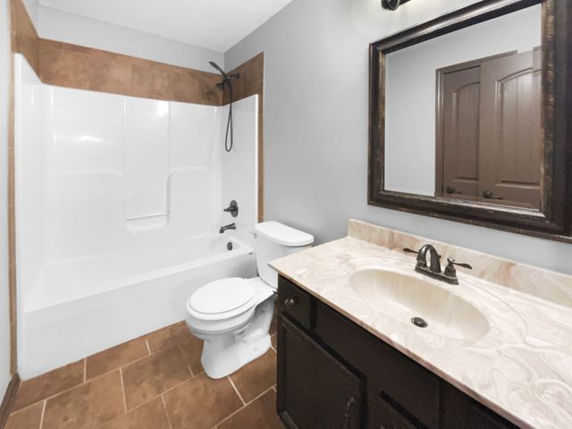 1450 Raven Rd, Clarksville, TN 37042