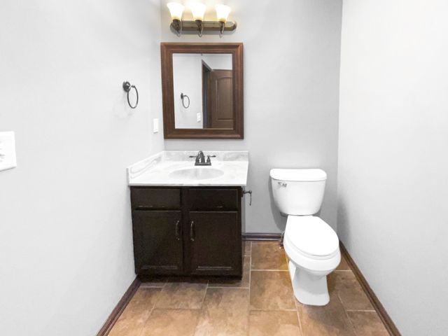 1450 Raven Rd, Clarksville, TN 37042