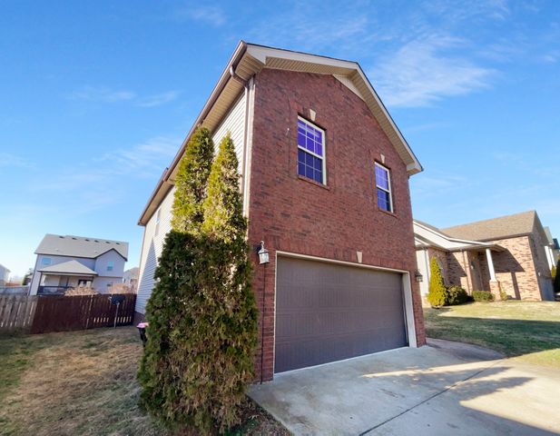 1450 Raven Rd, Clarksville, TN 37042