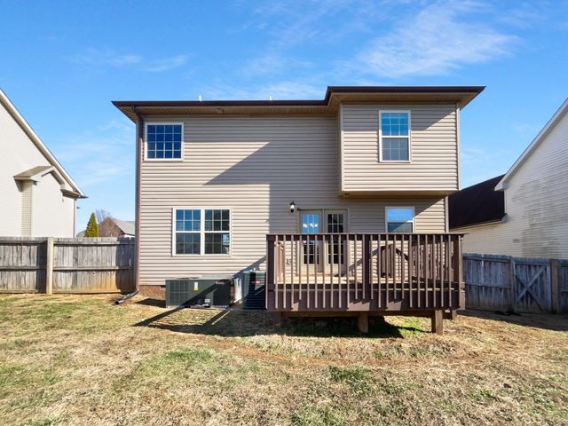1450 Raven Rd, Clarksville, TN 37042