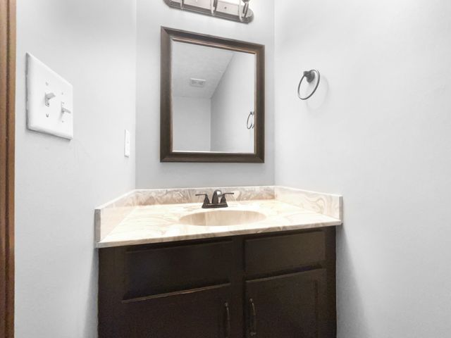 1450 Raven Rd, Clarksville, TN 37042