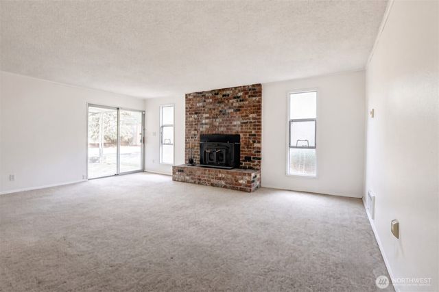 2527 S 286th St, Federal Way, WA 98003