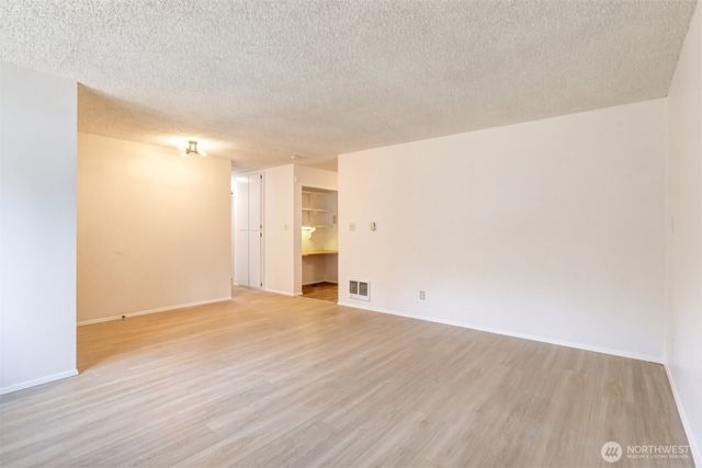 2527 S 286th St, Federal Way, WA 98003