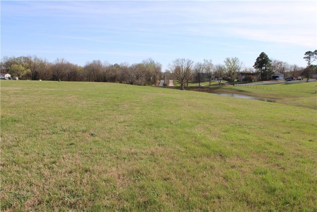 2239 Northern Trace Way, Tontitown, AR 72762