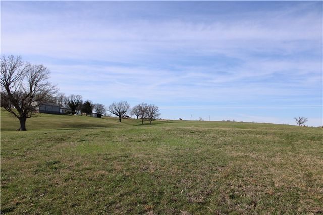 2239 Northern Trace Way, Tontitown, AR 72762