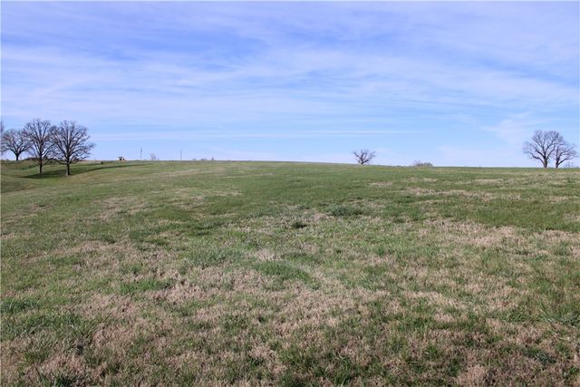 2239 Northern Trace Way, Tontitown, AR 72762