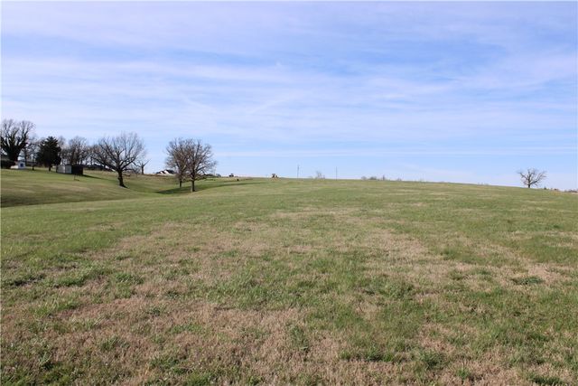 2239 Northern Trace Way, Tontitown, AR 72762