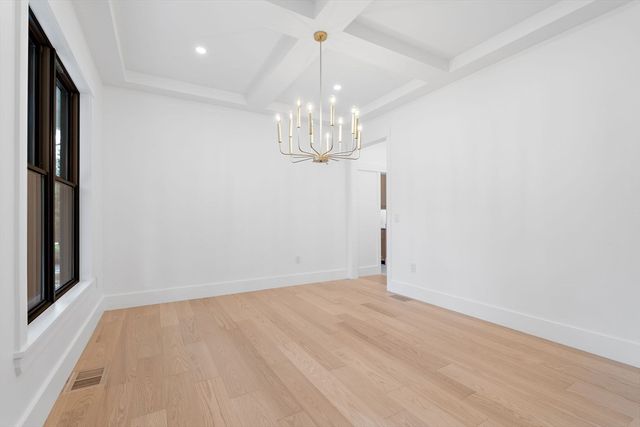 29 Hartford Street, Dover, MA 02030