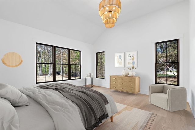 29 Hartford Street, Dover, MA 02030