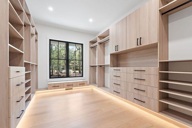 29 Hartford Street, Dover, MA 02030