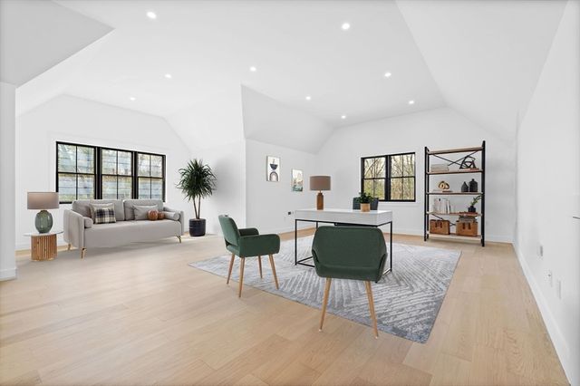 29 Hartford Street, Dover, MA 02030