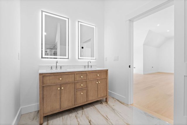 29 Hartford Street, Dover, MA 02030