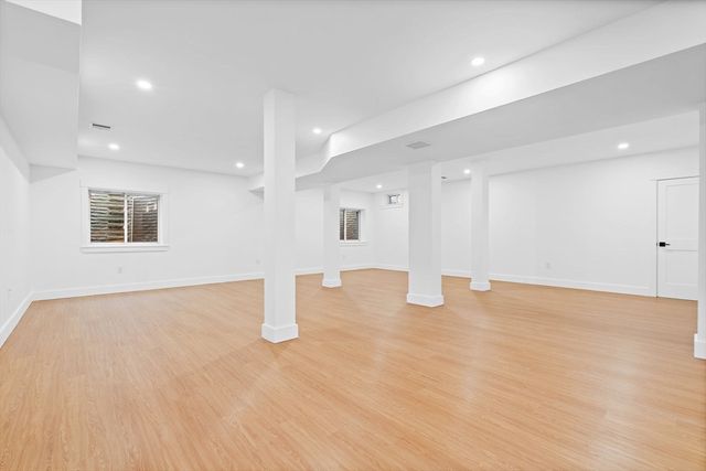 29 Hartford Street, Dover, MA 02030