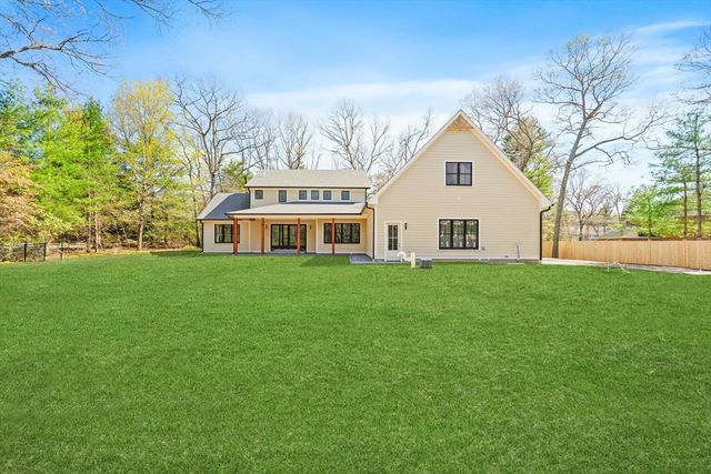 29 Hartford Street, Dover, MA 02030