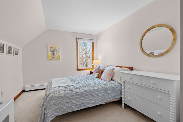 212 Taylor Rd, Stow, MA 01775