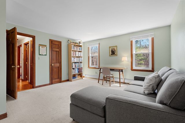 212 Taylor Rd, Stow, MA 01775