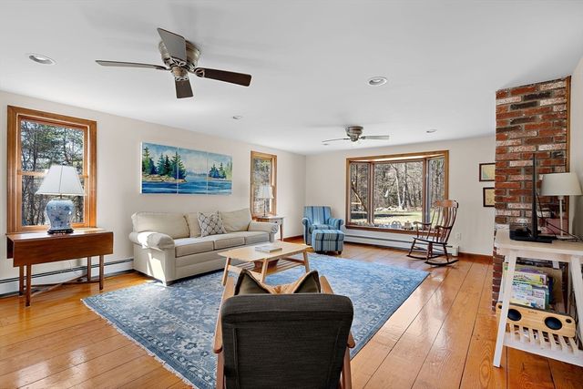 212 Taylor Rd, Stow, MA 01775