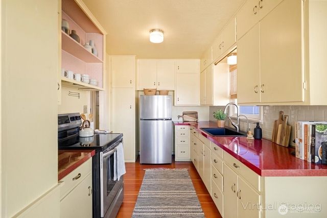 520 S Golf Course Road, Port Angeles, WA 98362