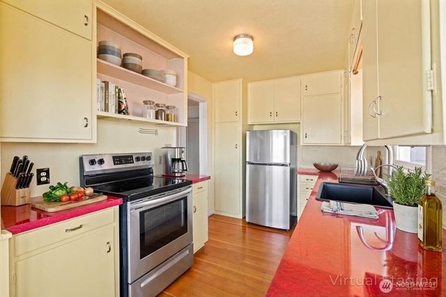 520 S Golf Course Road, Port Angeles, WA 98362