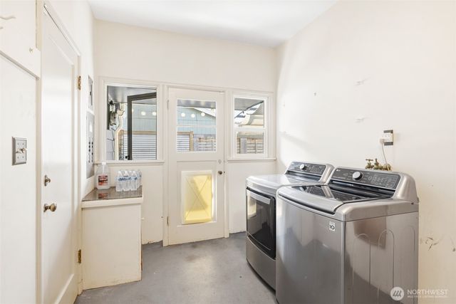 520 S Golf Course Road, Port Angeles, WA 98362