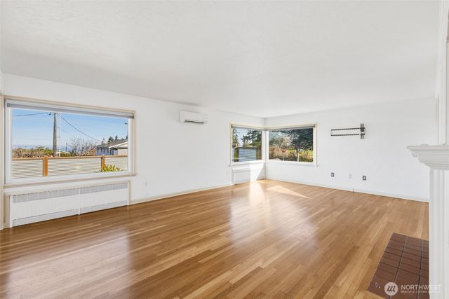 520 S Golf Course Road, Port Angeles, WA 98362